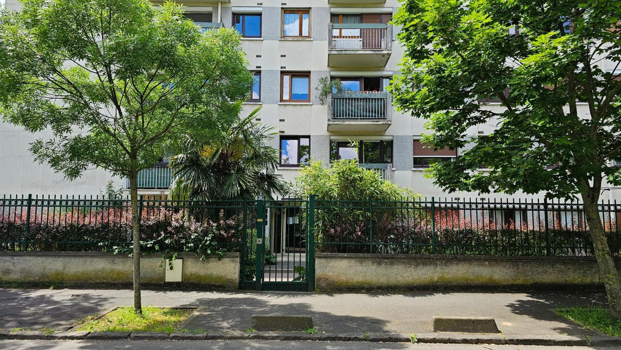 - Le Cosy Garden - Proche Rer A Et E - Paris Disney - Parking Et Wifi Gratuit ! Family Special Offer Champigny-sur-Marne Eksteriør bilde